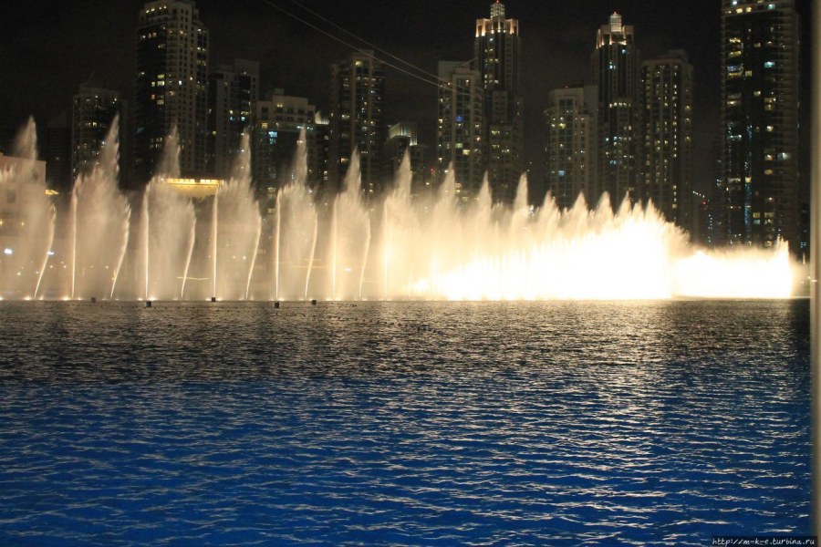 Огненный фонтан Дубай