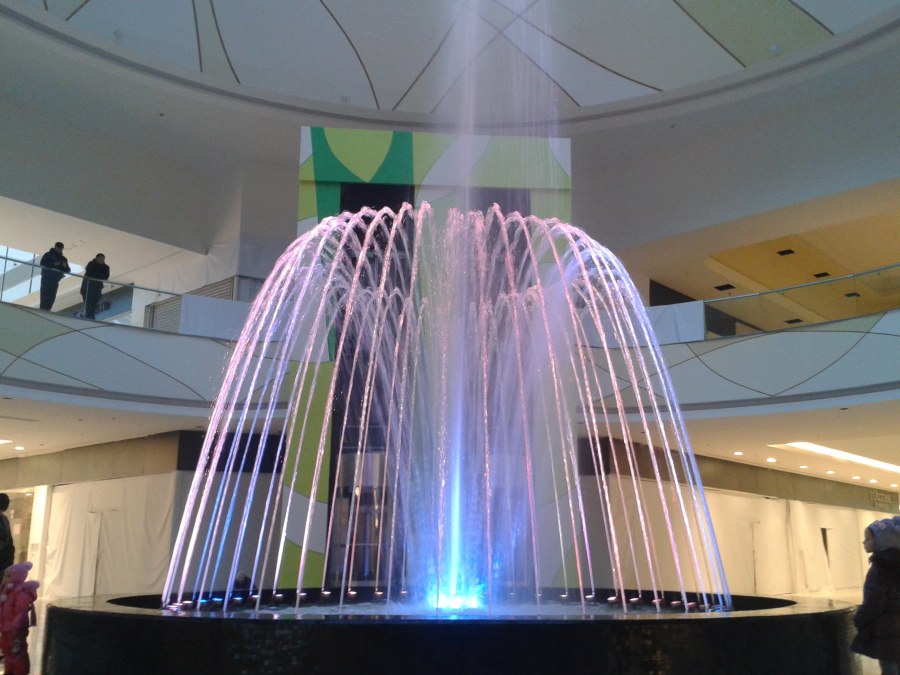 Фонтан в ТЦ Кристалл Тюмень