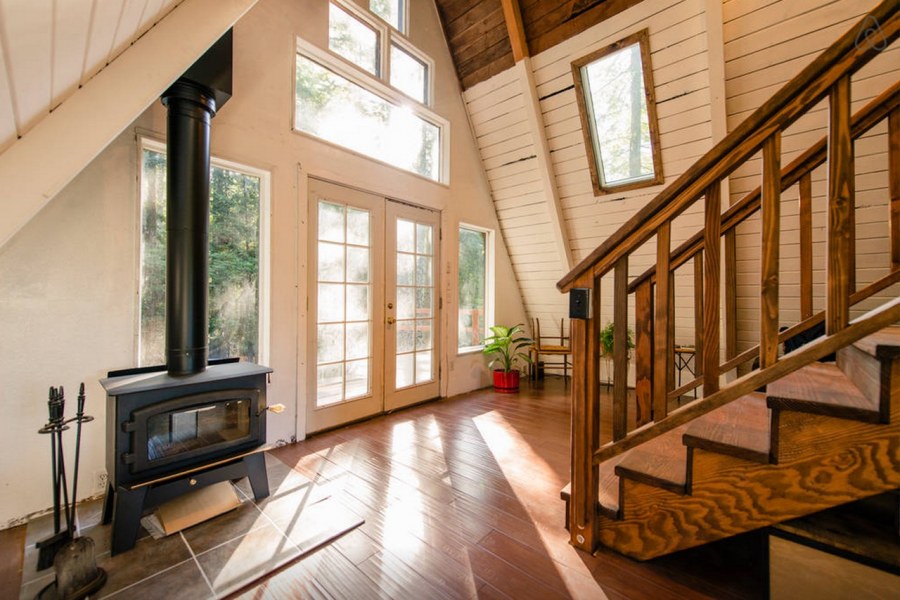 Дачный дом внутри и снаружи