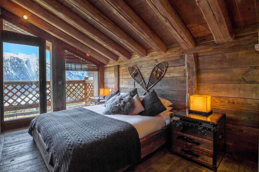 Спальня в срубе