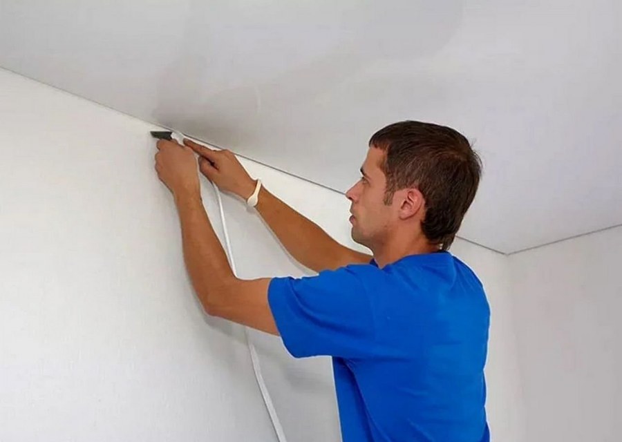 Монтажник натяжных потолков