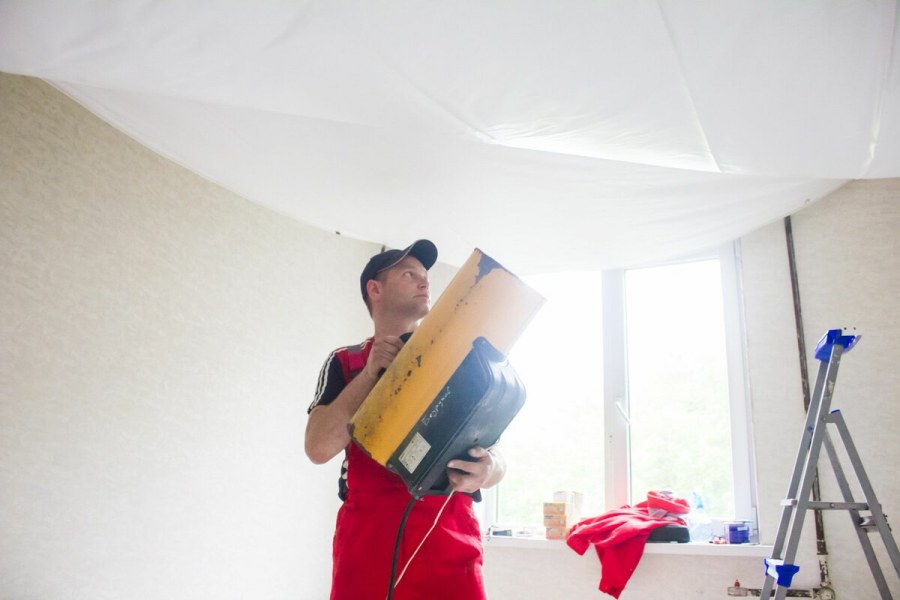 Монтажник натяжных потолков