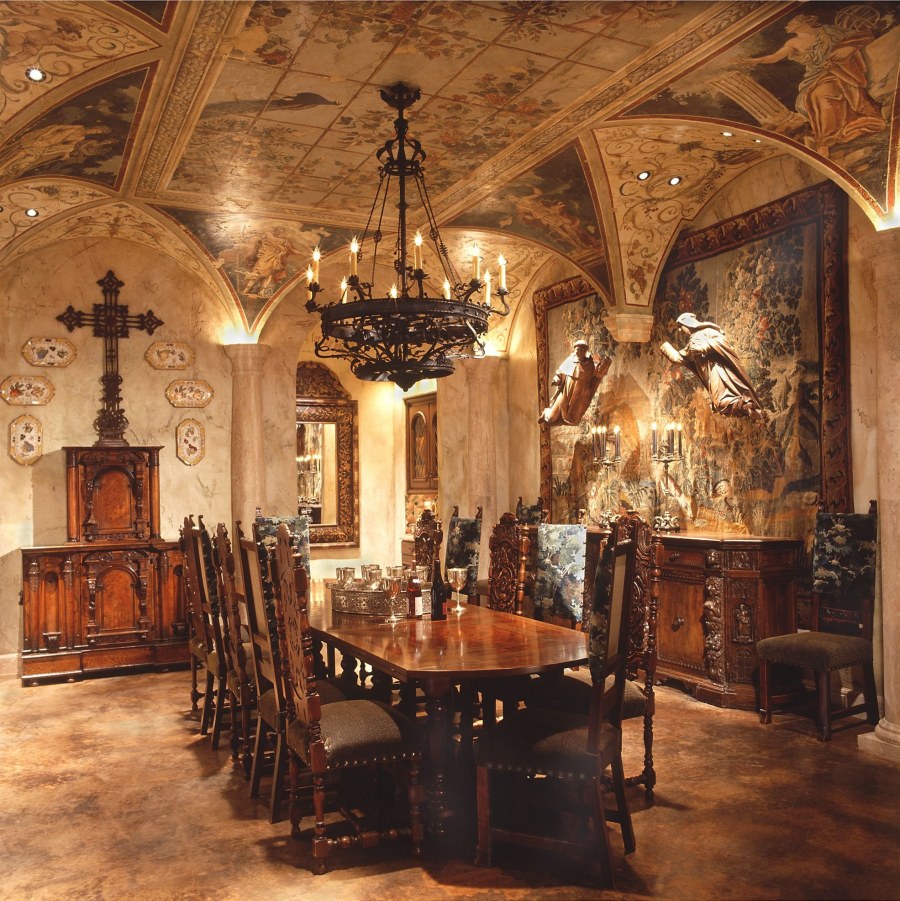 Dining Room в замке драхтенберг