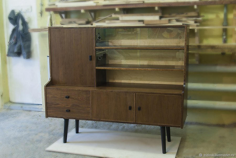 Сервант Румыния 60