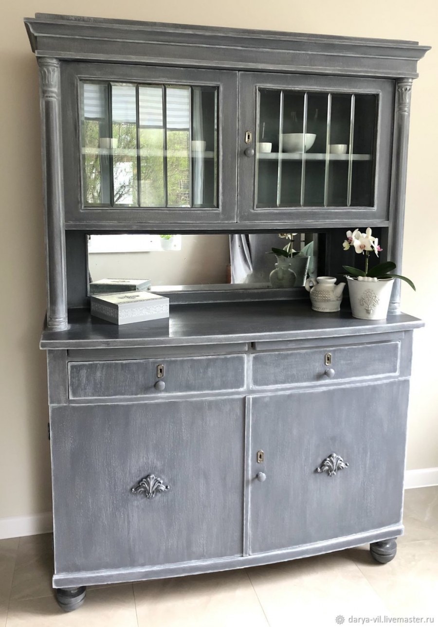 Отреставрированный буфет