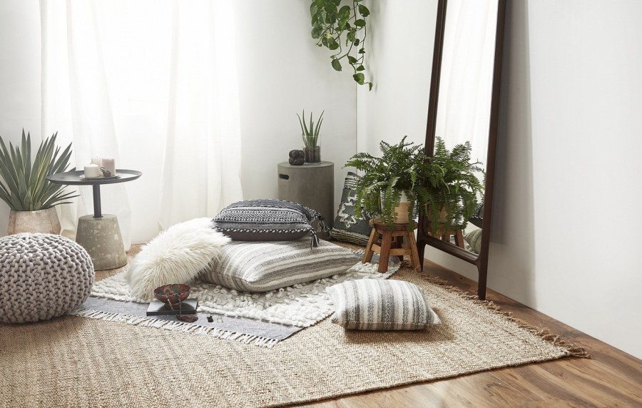 Уголок для медитации в интерьере