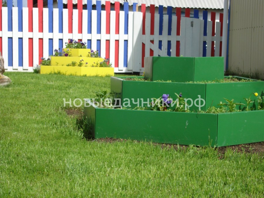 Клумба трехъярусная Альпийская горка