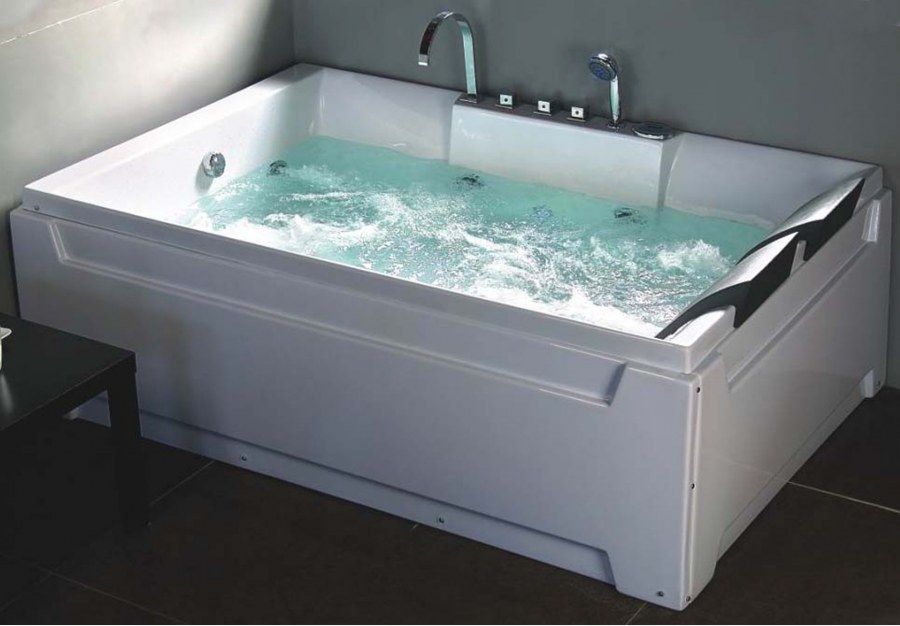 Ванна с водой