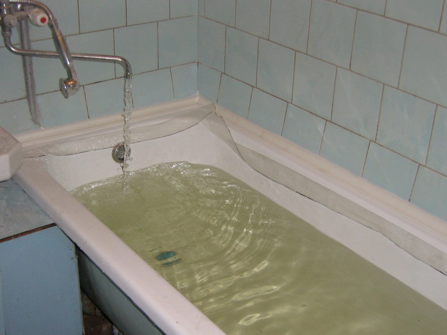 Ванная комната с водой