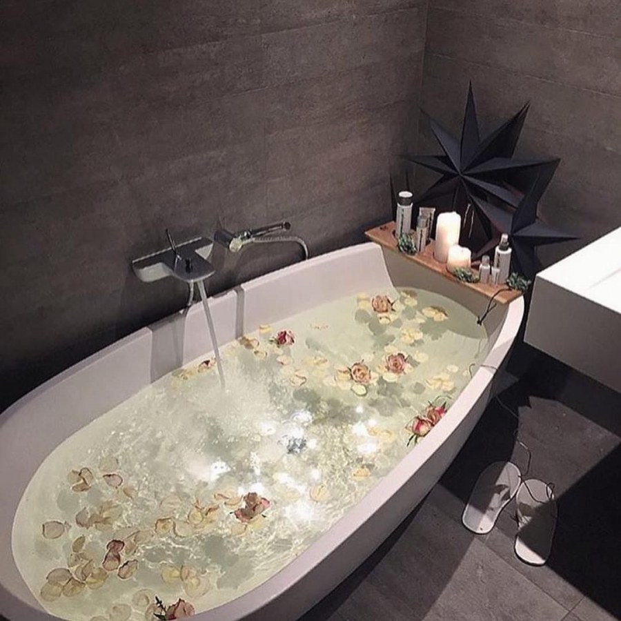 Ванная комната с водой