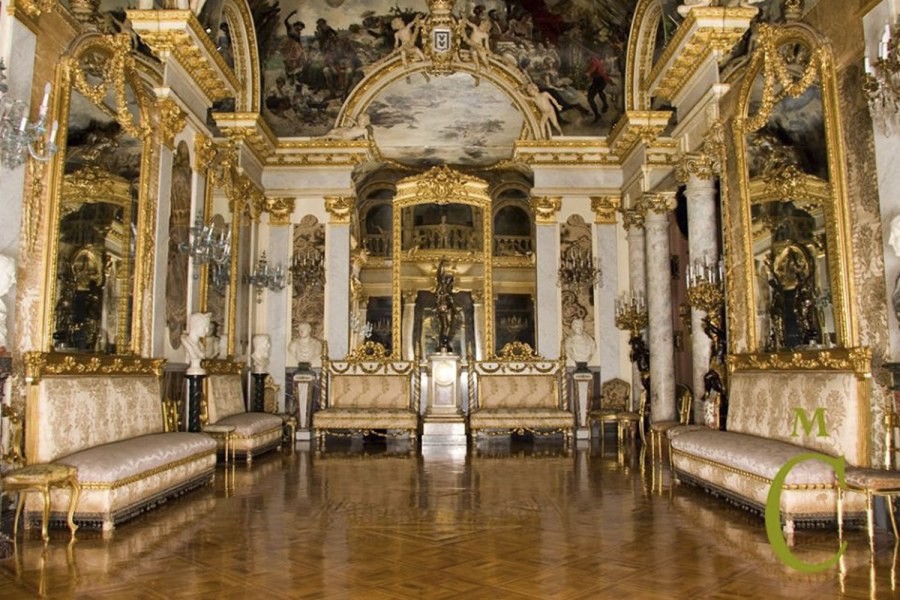Королевский дворец в Мадриде Барокко