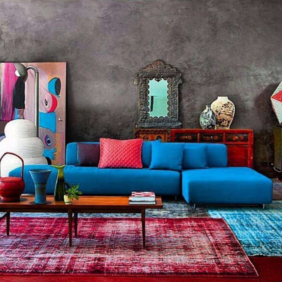 Красно синий интерьер