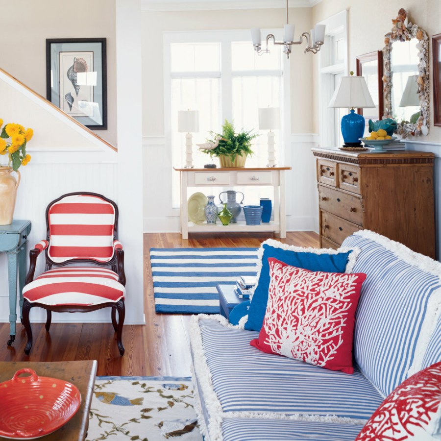 Стильный яркий интерьер