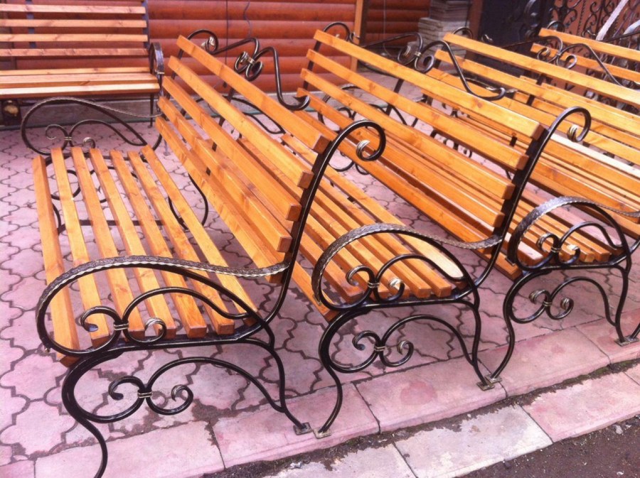 Мебель на веранду кованая белая