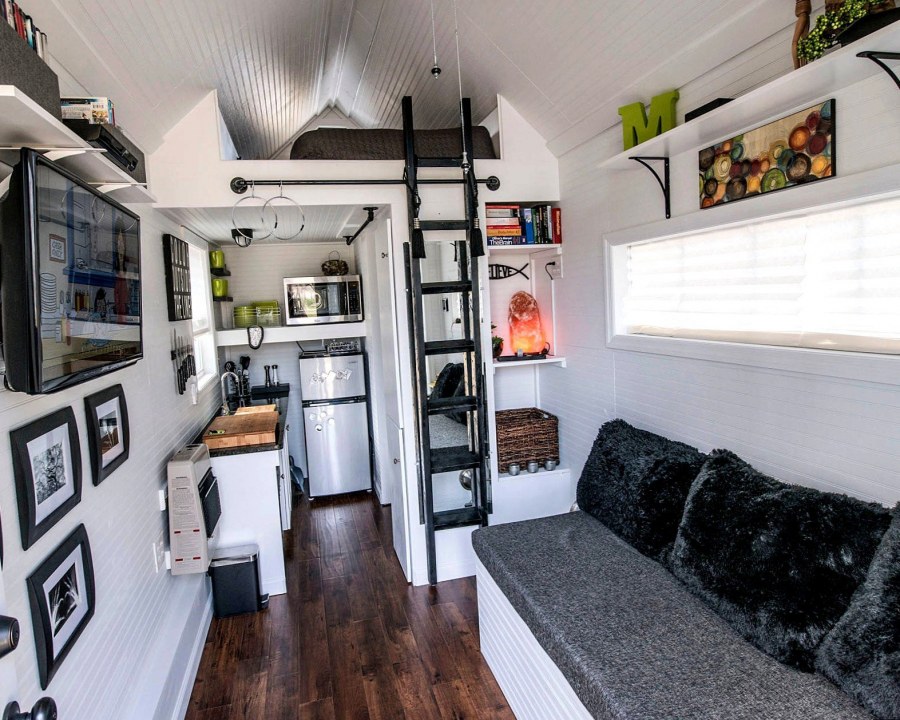 Тини Хаус на колесах