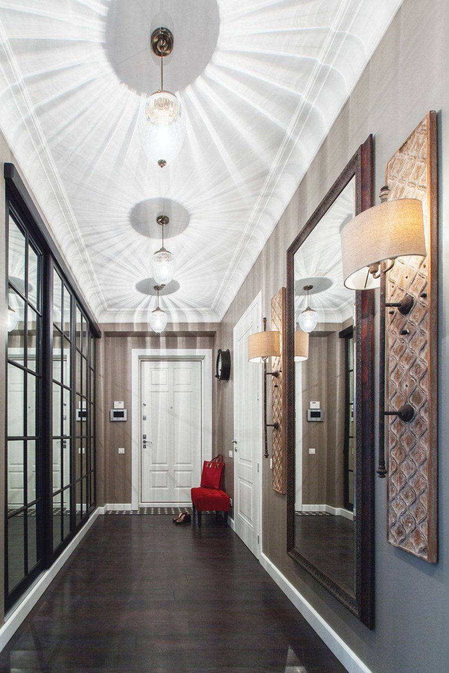 Современная прихожая в хрущевке