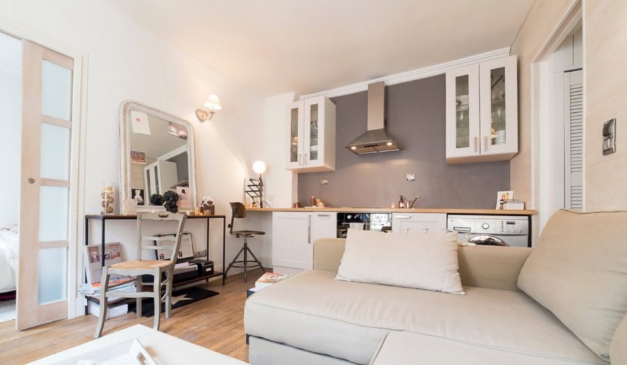 Светлый интерьер однокомнатной квартиры