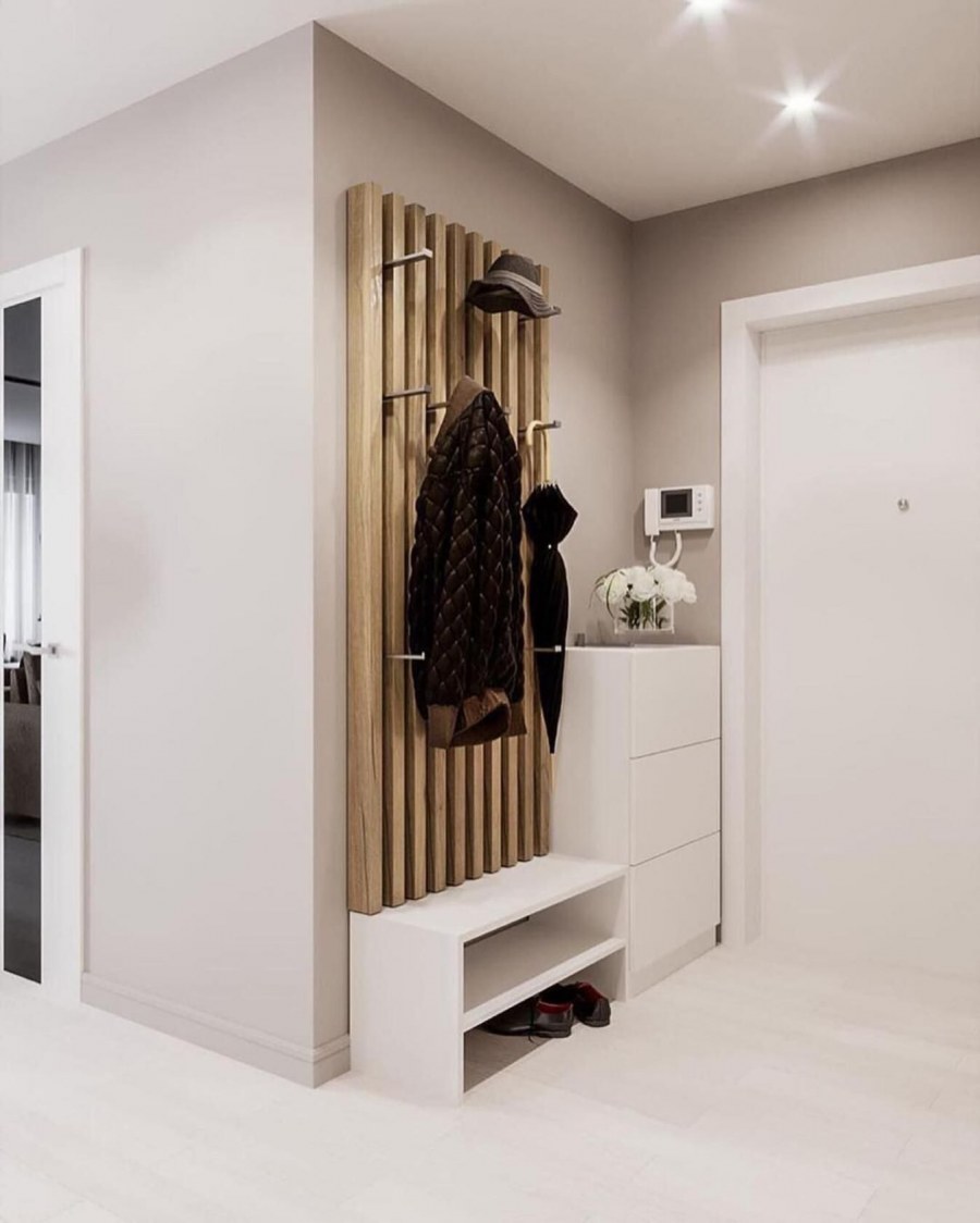 Узкая прихожая