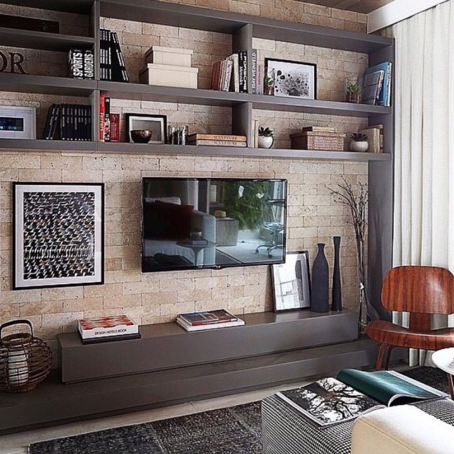 Зона телевизора с полочками