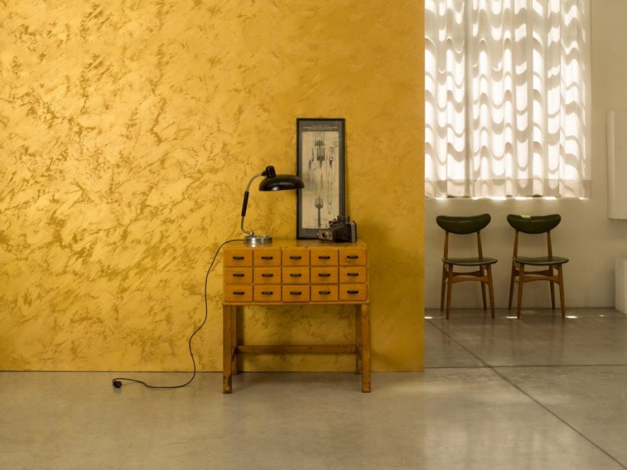 Декоративная штукатурка желтая