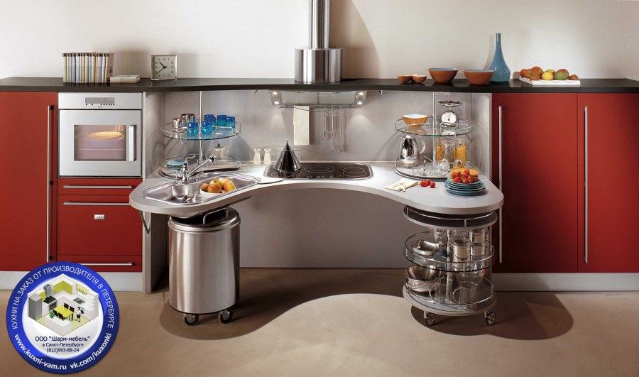 Функциональный кухонный гарнитур