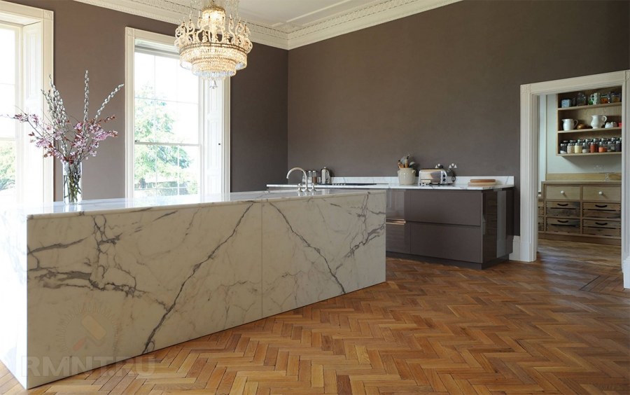 Кухня мрамор и дерево