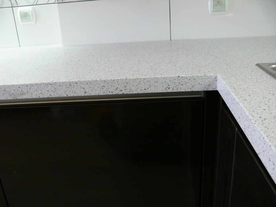 Плинтус для ковролина Korner listwa