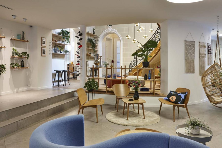 Лобби отеля в скандинавском стиле