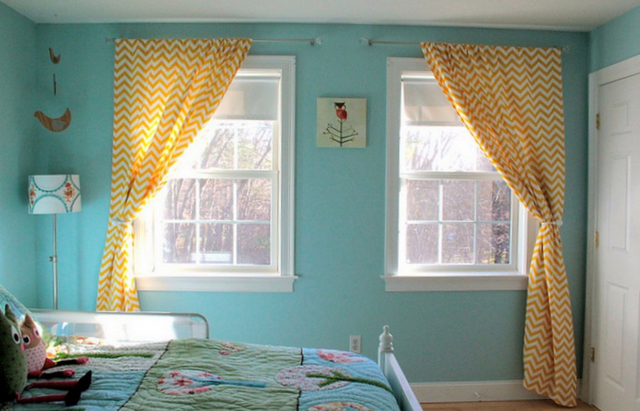 Шторы на небольшое окно в комнату