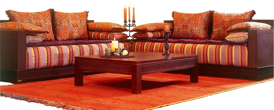 Диван в Восточном стиле