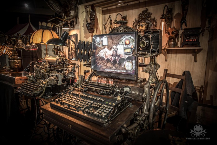 Светильник стимпанк