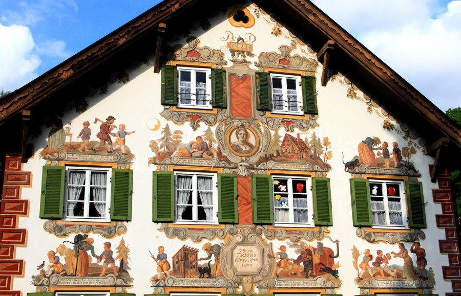 Деконструктивизм Танцующий дом