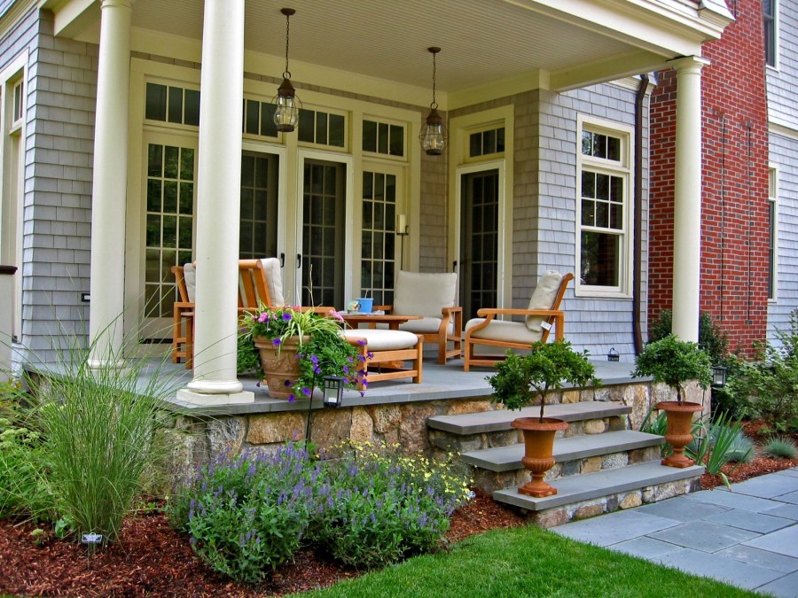 Крыльцо на даче