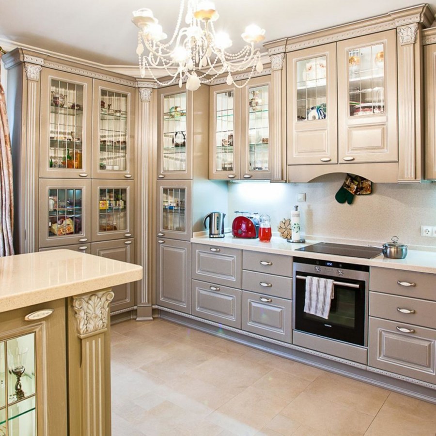 Кухни Неоклассика светлые с патиной