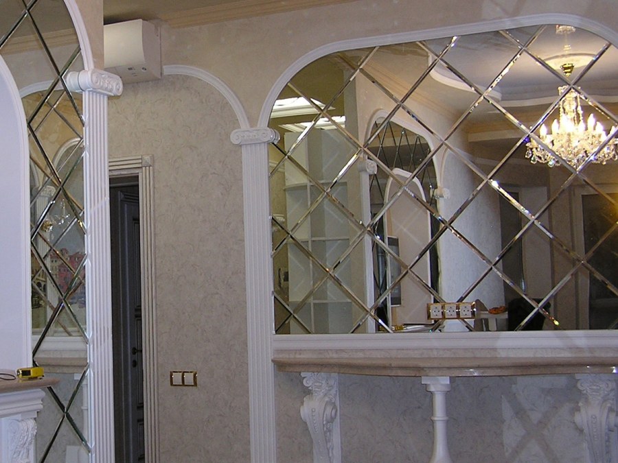 Зеркало с фацетом в Леруа Мерлен