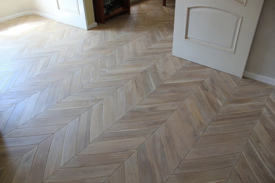 Паркет беленый дуб французская елка