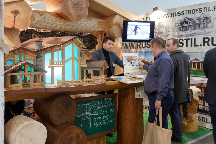 Выставка домов в Москве