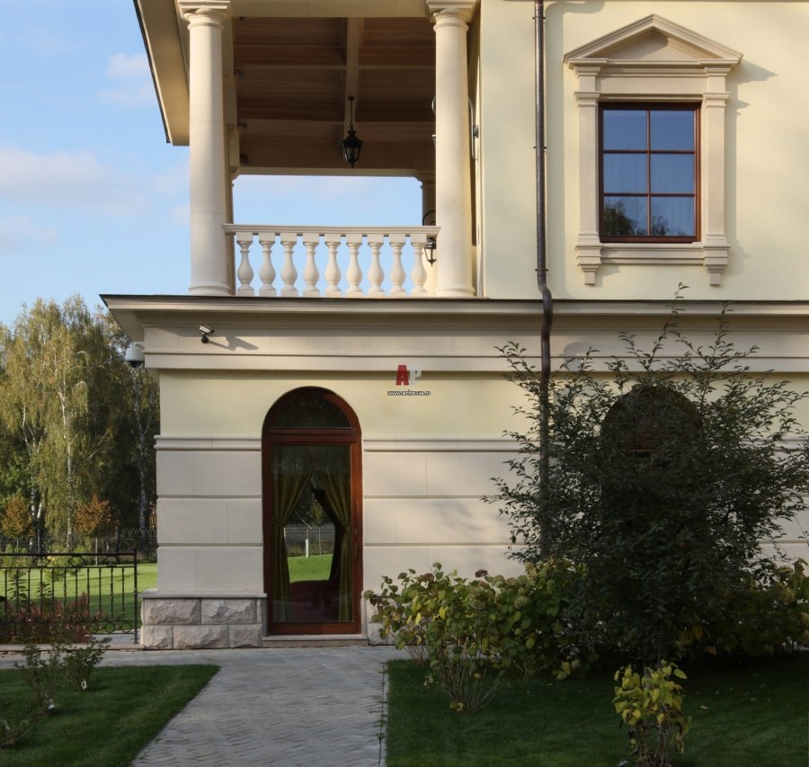 Здание салоны