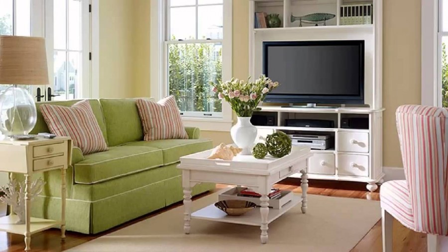 Разная мебель в интерьере