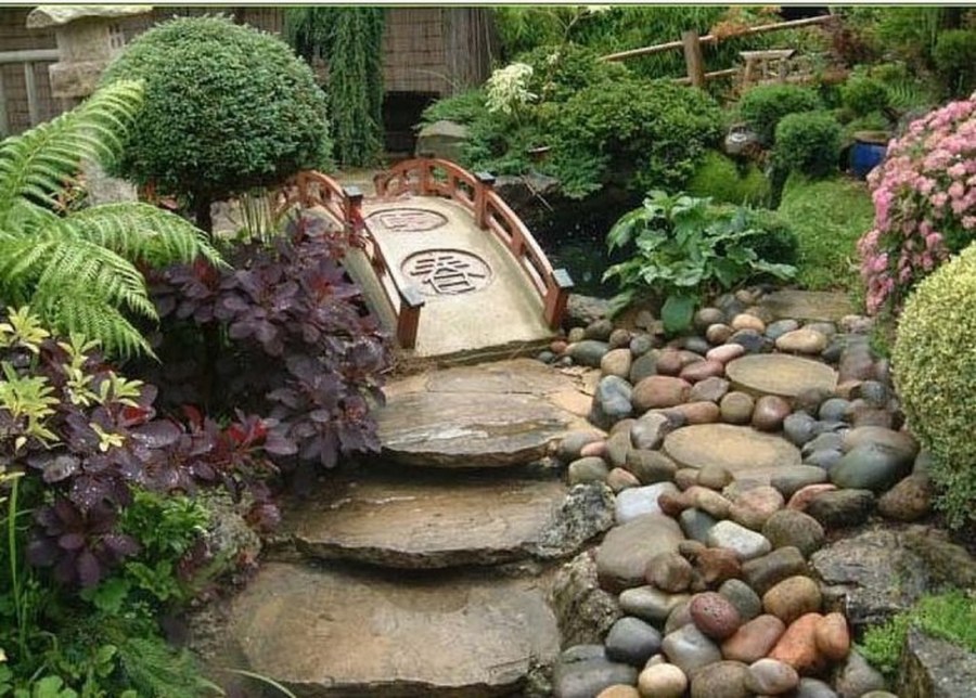 Японский уголок на даче