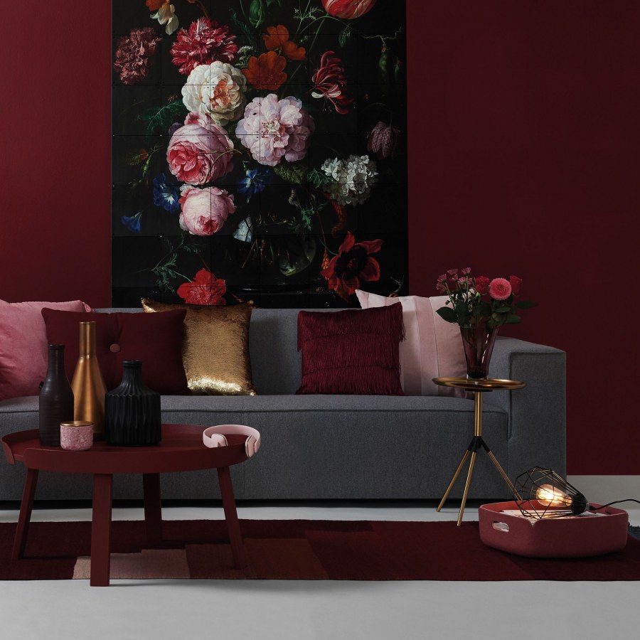 Декор интерьера в бордовых тонах