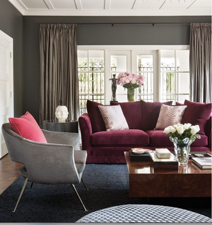 Гостиная в бордовом цвете