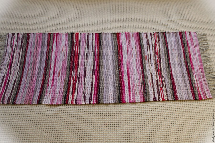 Тканый коврик