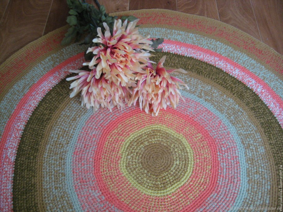 Деревенский круглый коврик