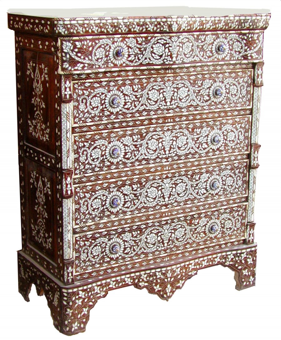 Комод в марокканском стиле