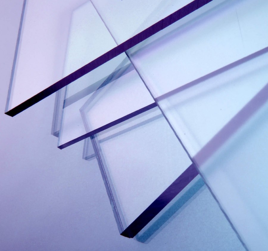 Монолитный поликарбонат 1250*2050мм.