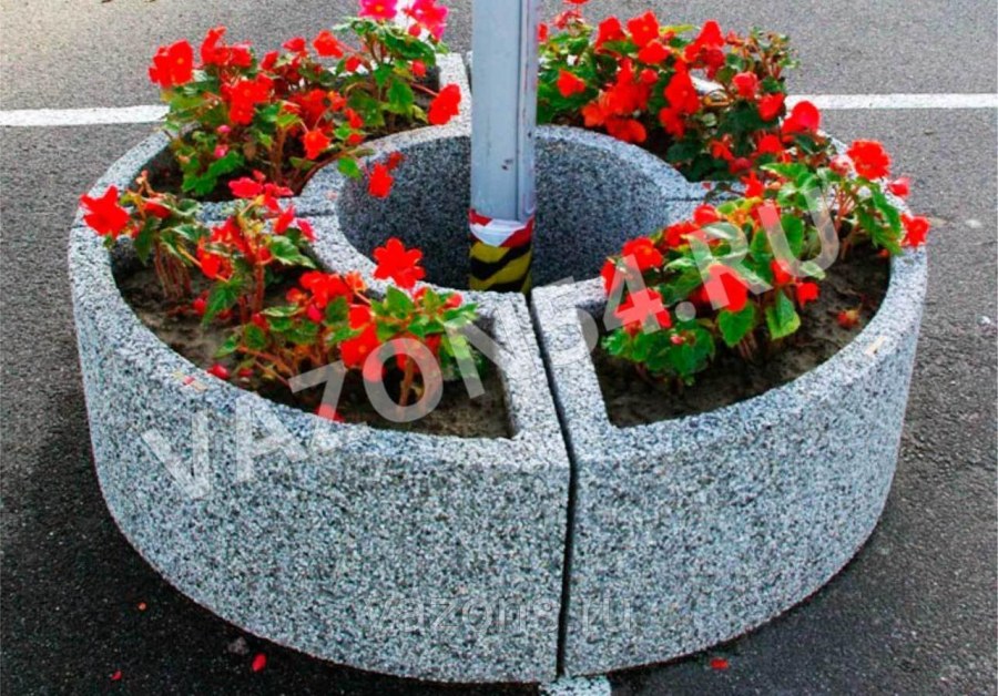 Вазон бетонный уличный