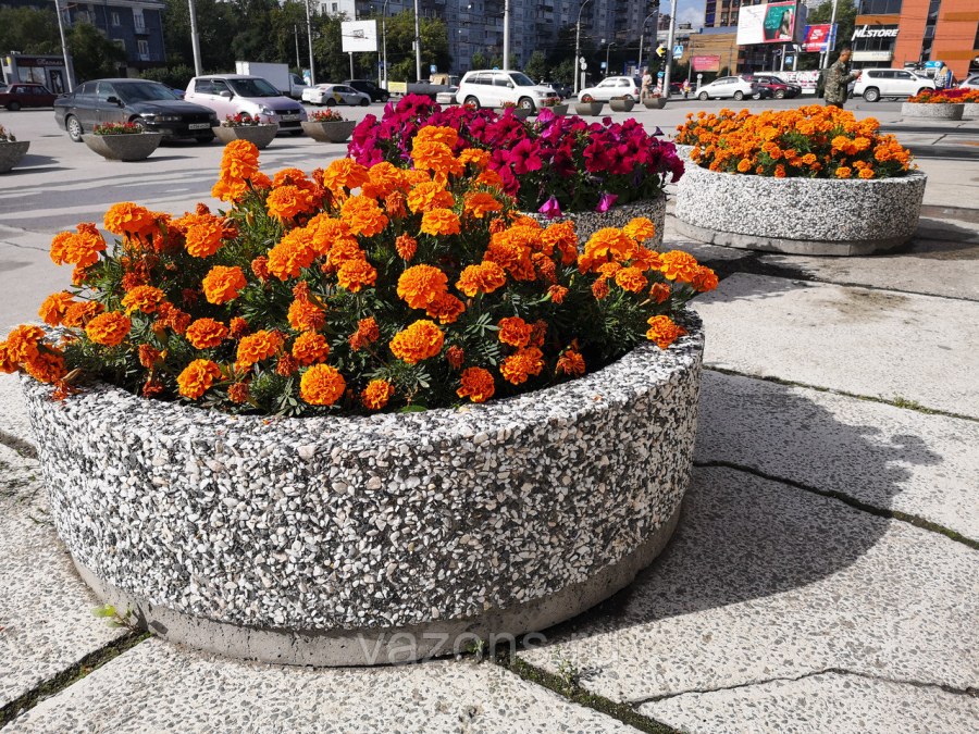Цветочница бетонная Византия