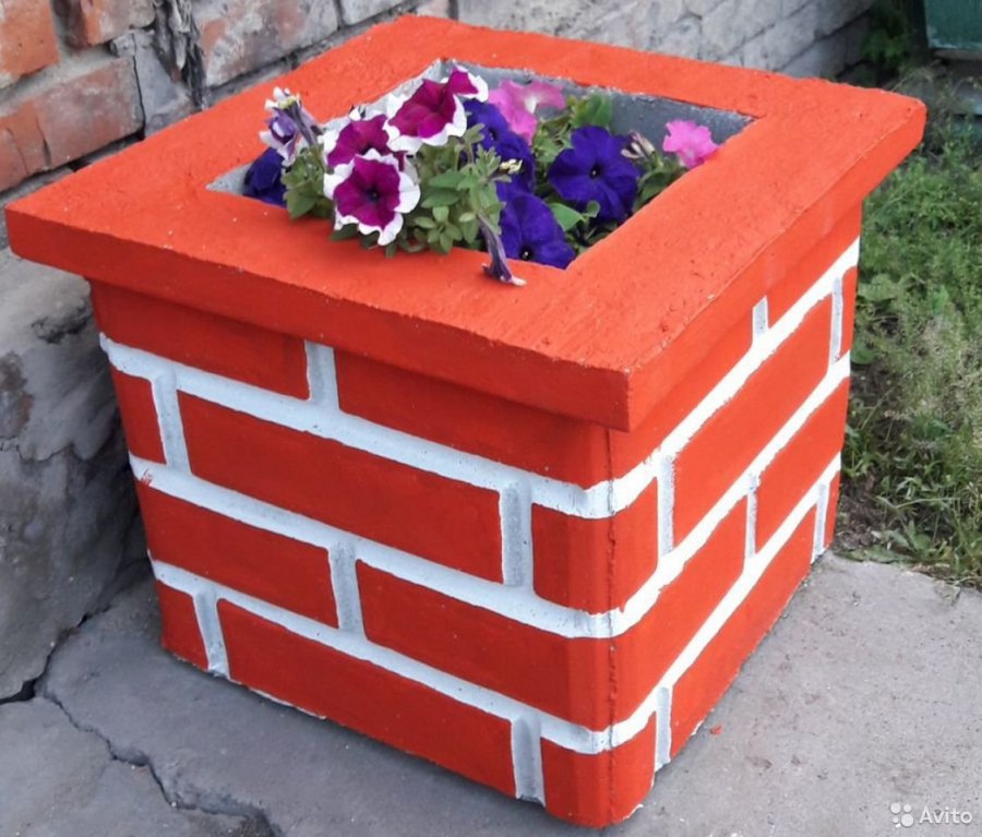 Бетонные клумбы для цветов