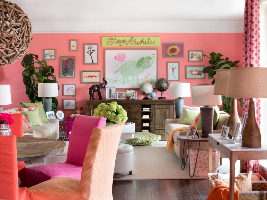 How to Decorate a House